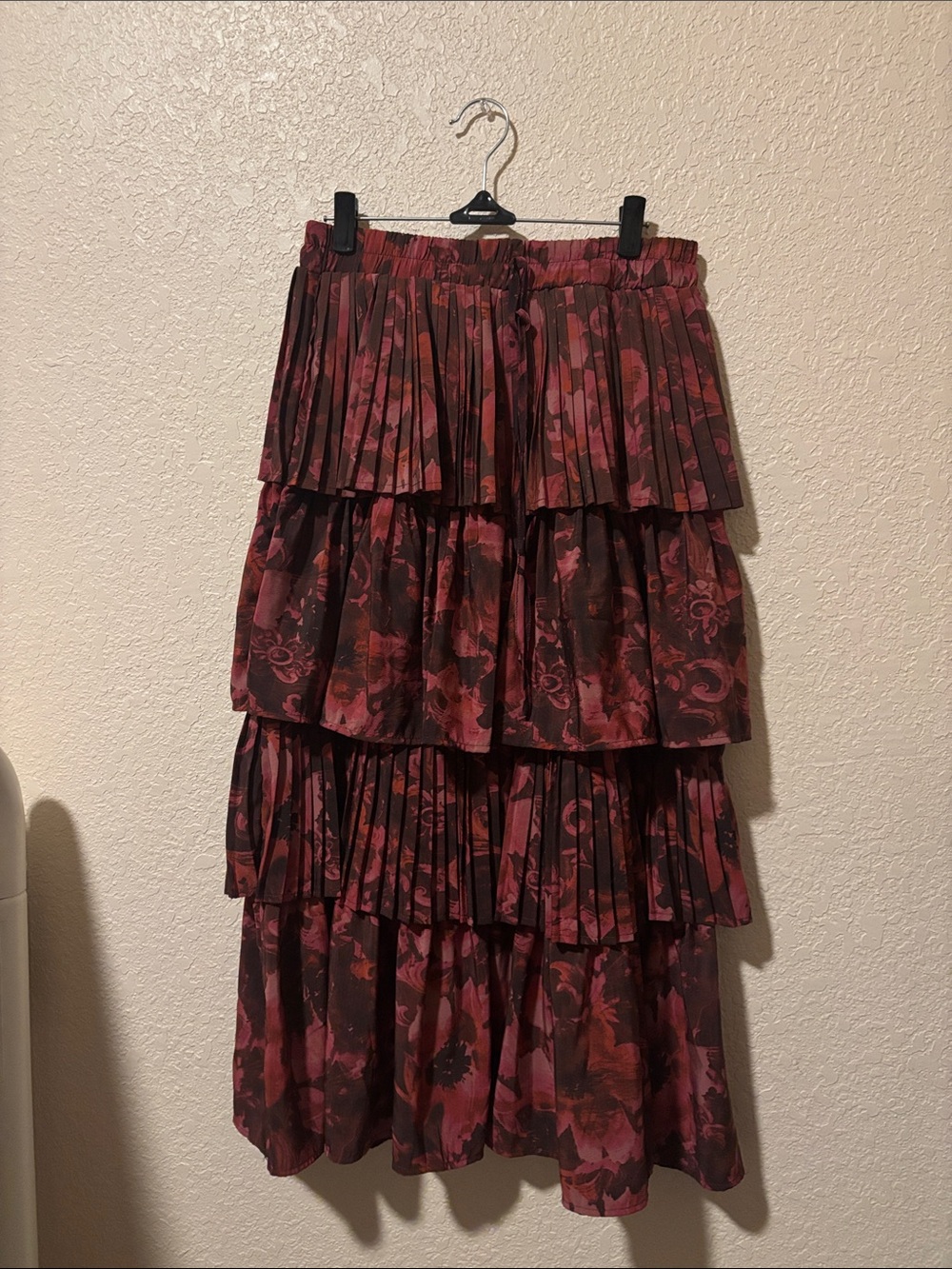Alice Blue Tiered Pleated Floral Midi Skirt in Burgundy Red